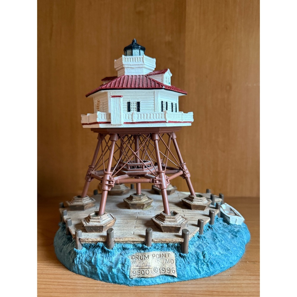 Harbour Lights Drum Point Maryland Lighthouse 180 Figurine 1996 Younger Ass
